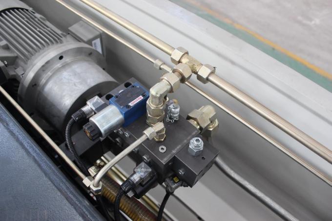 Máquina de corte modificada para requisitos particulares de la hoja del voltaje, 0.3m m freno de la prensa del CNC de 3200 x 200 toneladas