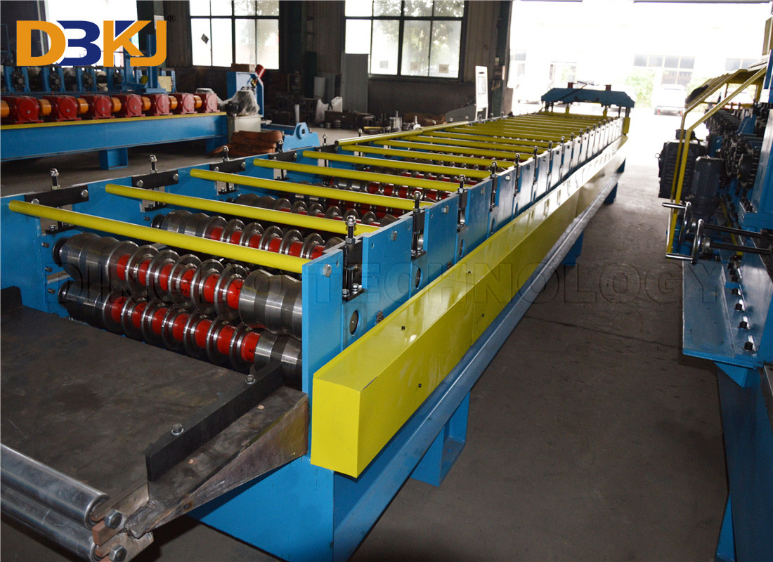 Roof making machine Corrugated Roll Forming Machine  for PLC with touch screen